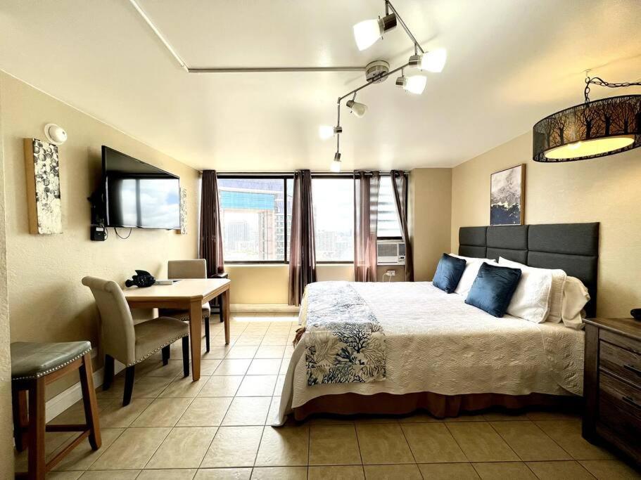 King Bed, Spacious, Legal, View Apartment Honolulu Exterior photo