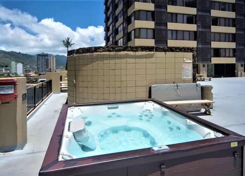 King Bed, Spacious, Legal, View Apartment Honolulu Exterior photo